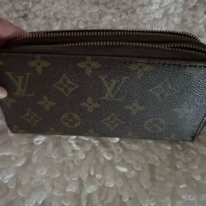LV Brown and Gold Patterned wallet/card holder